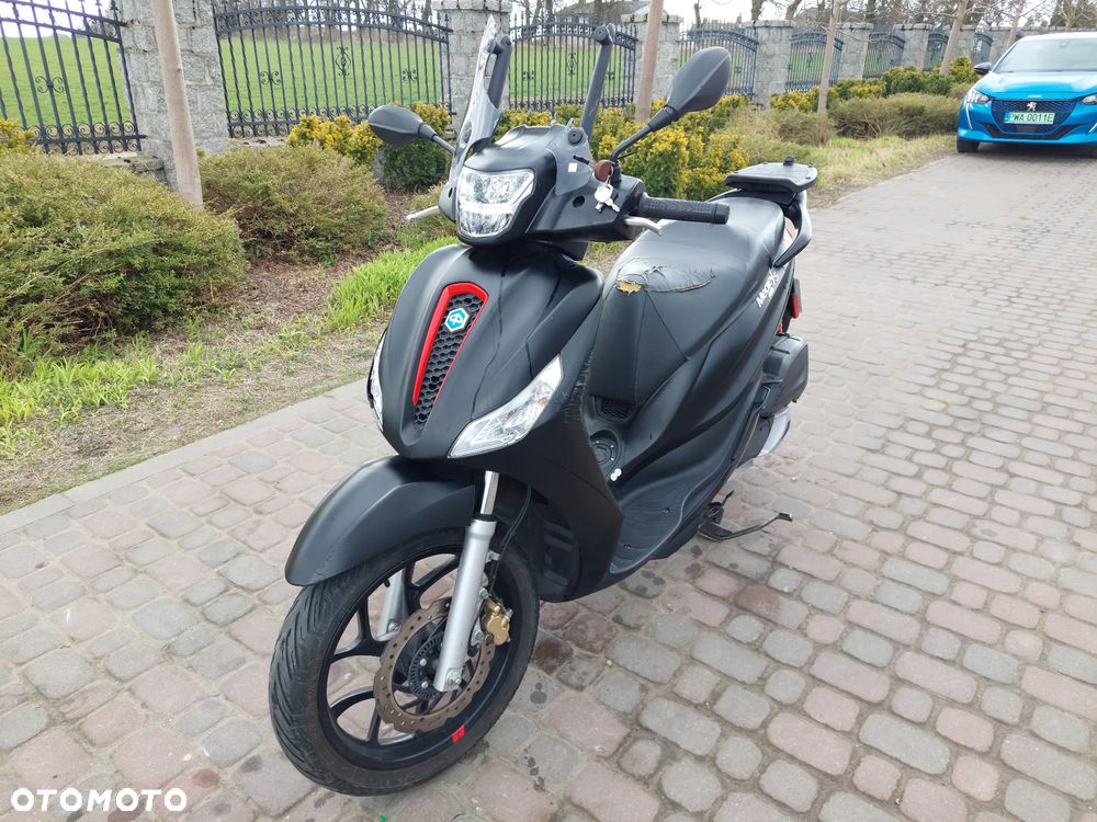 Piaggio Medley - 1