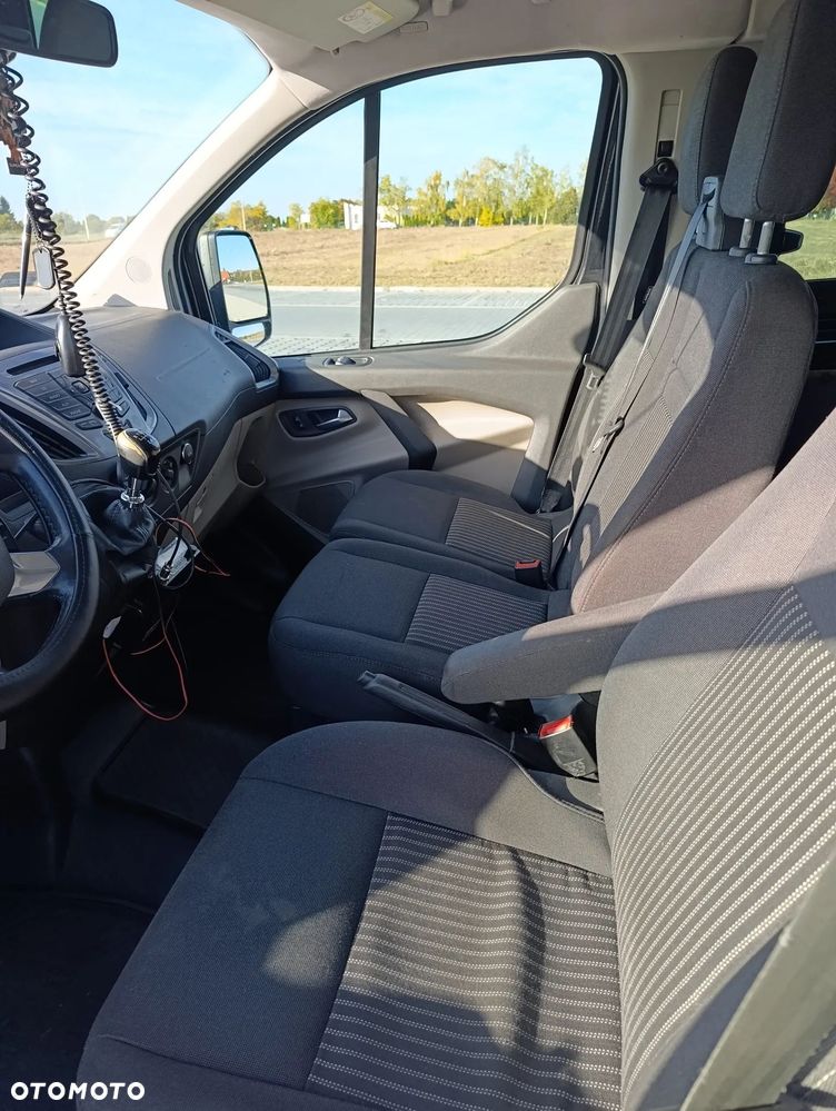 Ford Transit Custom - 11
