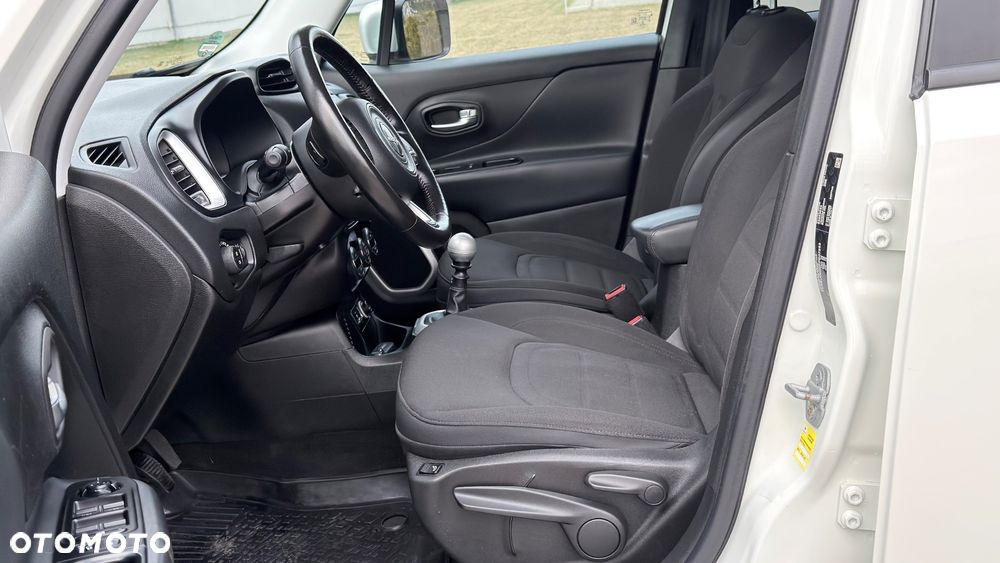 Jeep Renegade 1.4 MultiAir Limited - 37