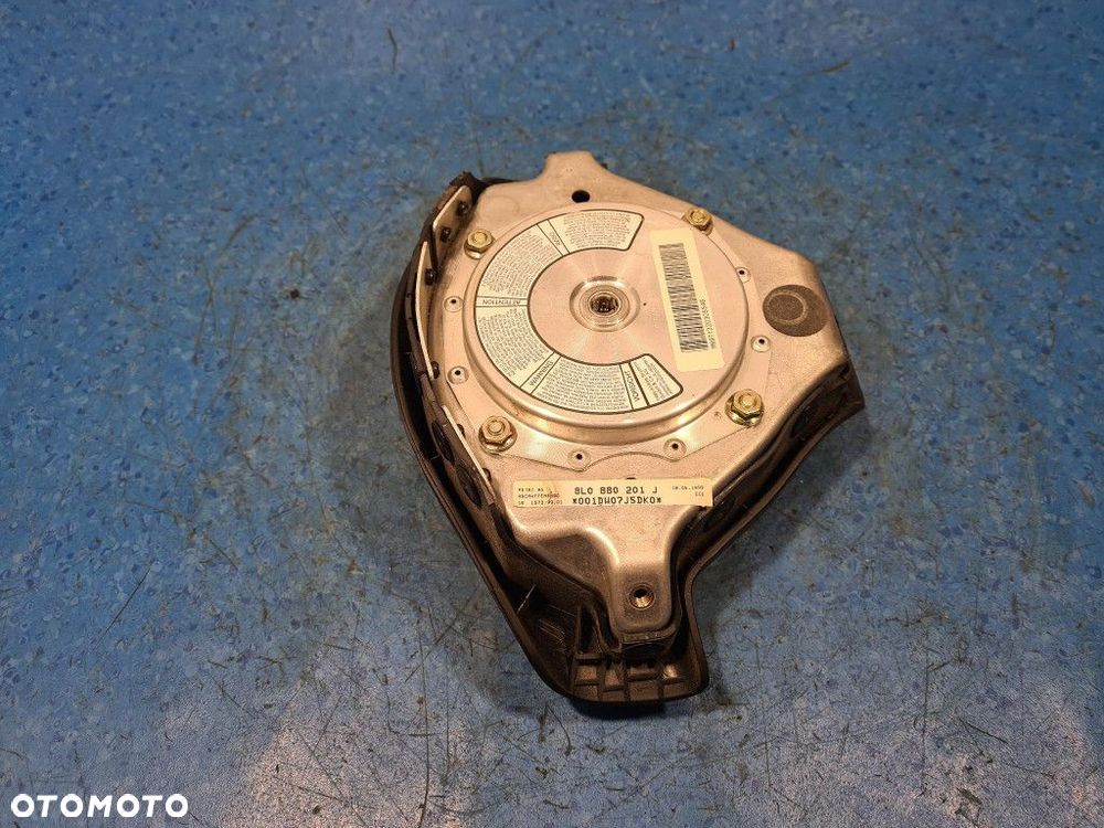 AUDI A3 8L AIRBAG KIEROWCY 8L088001J - 6