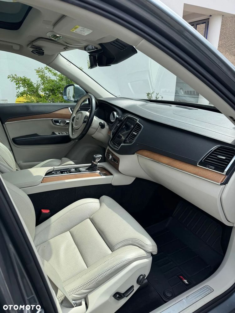 Volvo XC 90 D5 SCR AWD Inscription 7os - 13