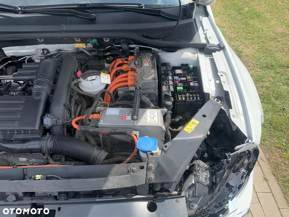 Volkswagen Passat 1.4 TSI Plug-In-Hybrid GTE - 13
