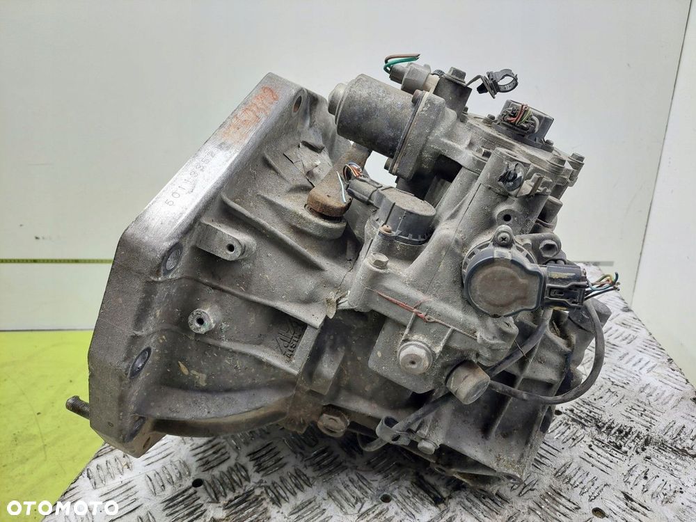 Skrzynia biegów Automatyczna  Suzuki Swift IV 1,3 16V B 04-10 R 50113352 - 5