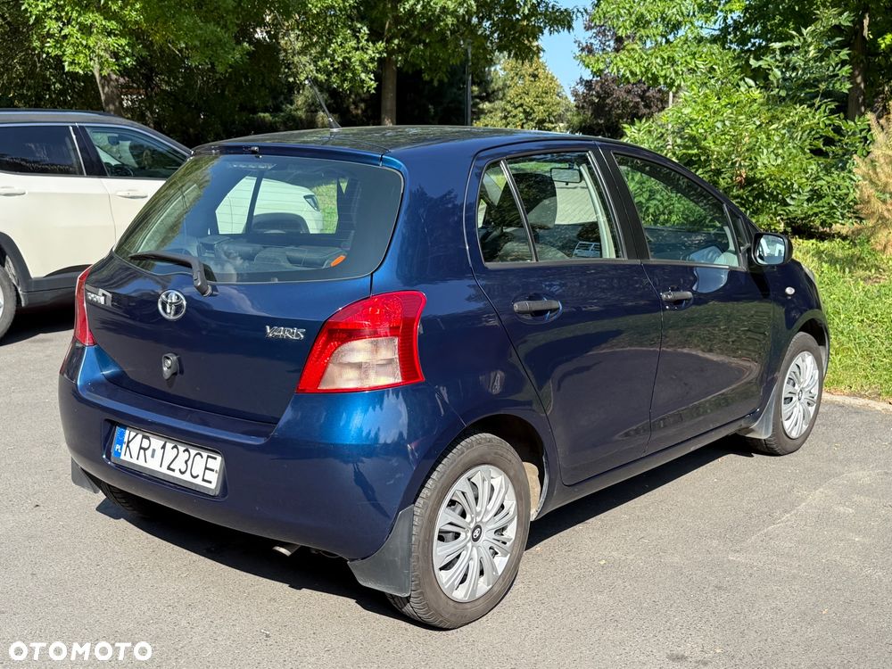 Toyota Yaris 1.3 Terra - 7