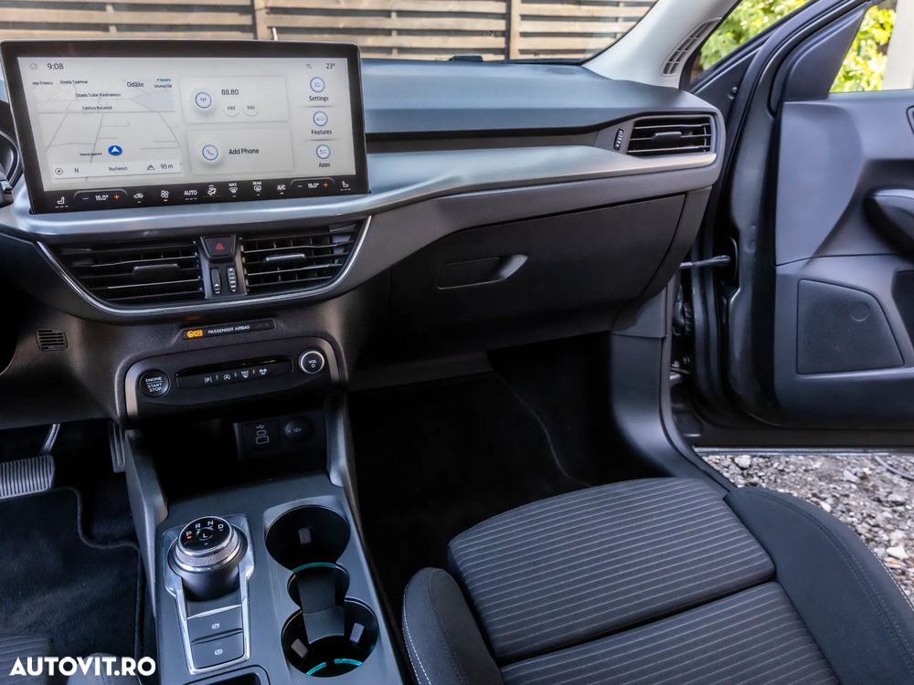 Ford Focus 1.5 EcoBlue Start-Stopp-System Aut. TITANIUM EDITION - 18