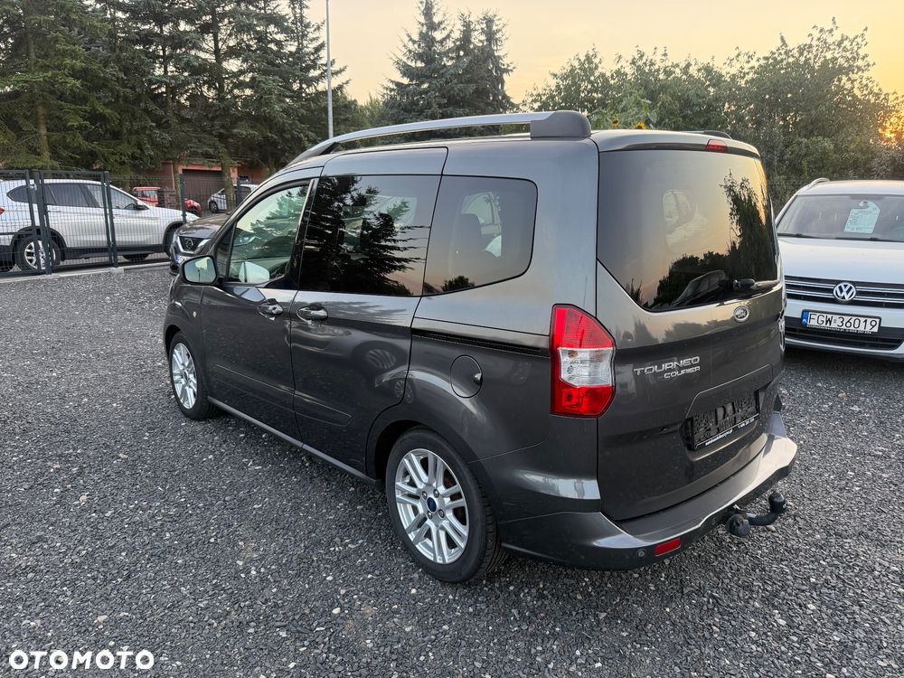 Ford Tourneo Courier 1.0 EcoBoost Titanium - 5
