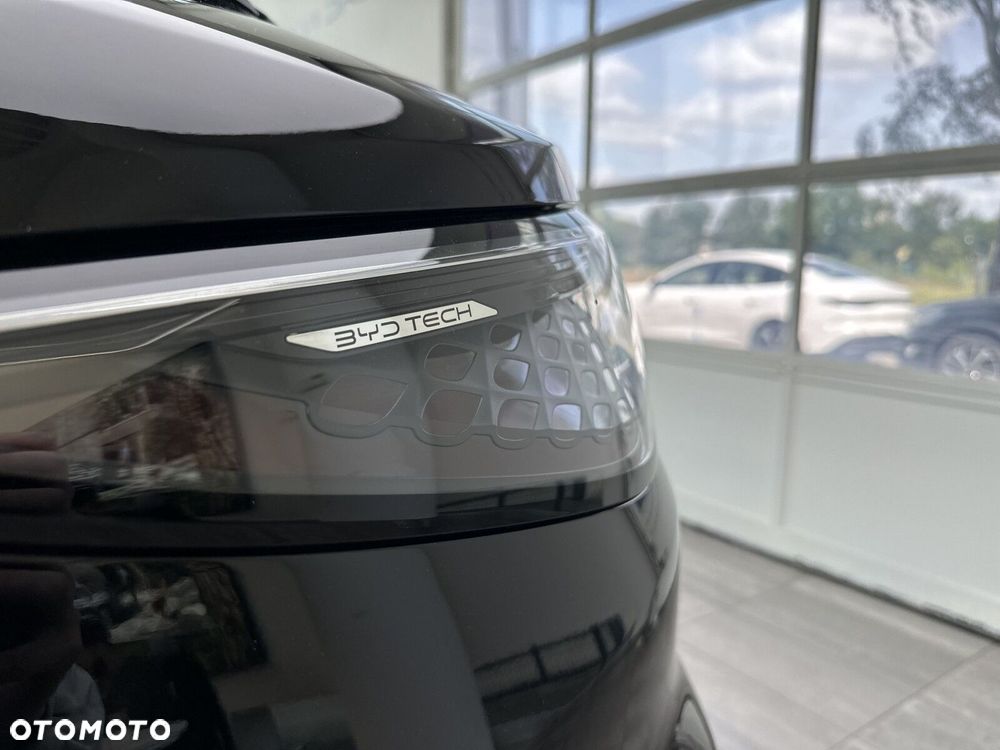 BYD Sealion 7 - 23