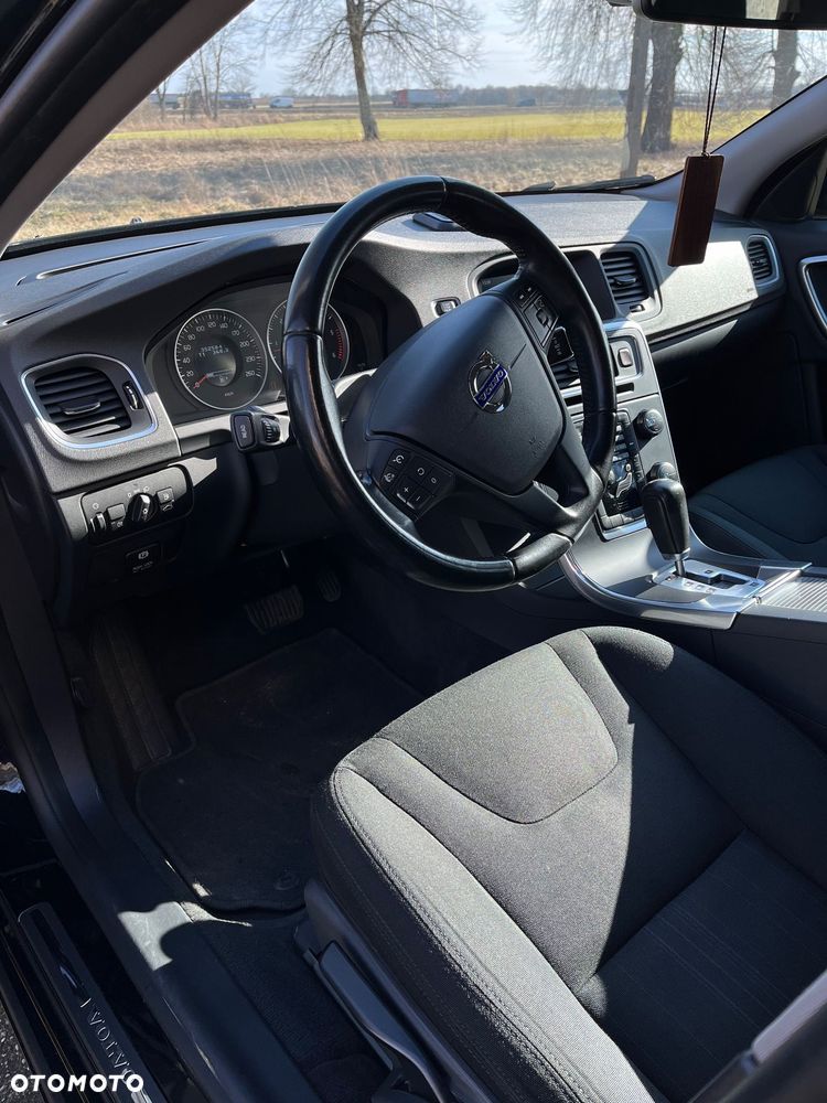 Volvo V60 D4 Geartronic - 27