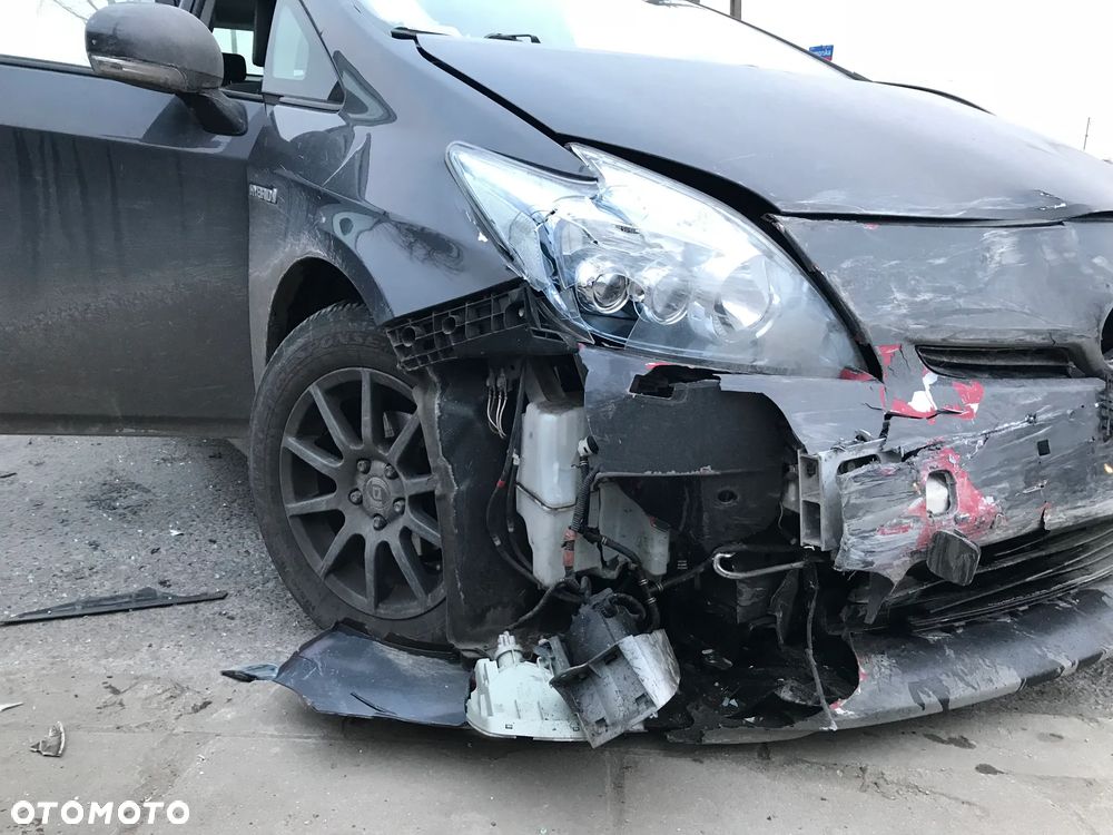 Toyota Prius - 13