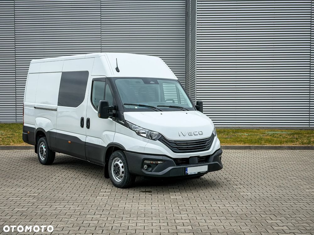 Iveco Daily 35S16HA8 V 2.3 Diesel 160KM MT6 Zabudowa Brygadowa CARPOL! - 4