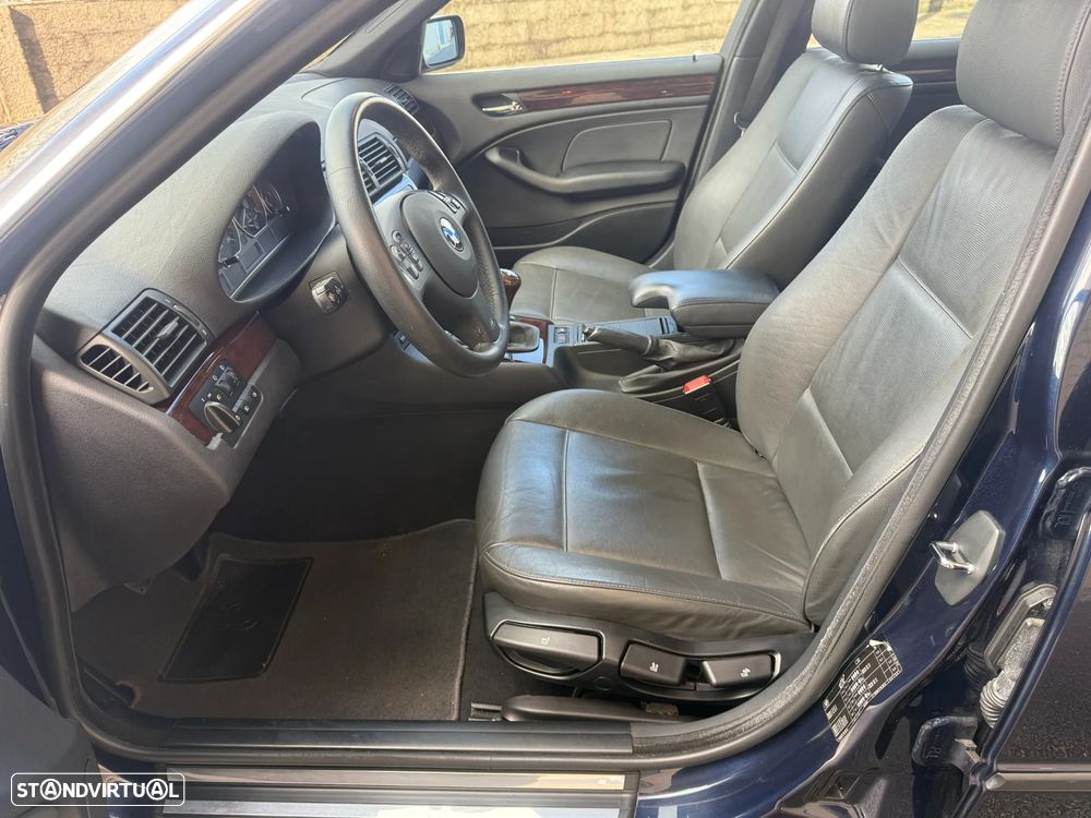 BMW 320 d Edition Exclusive - 8