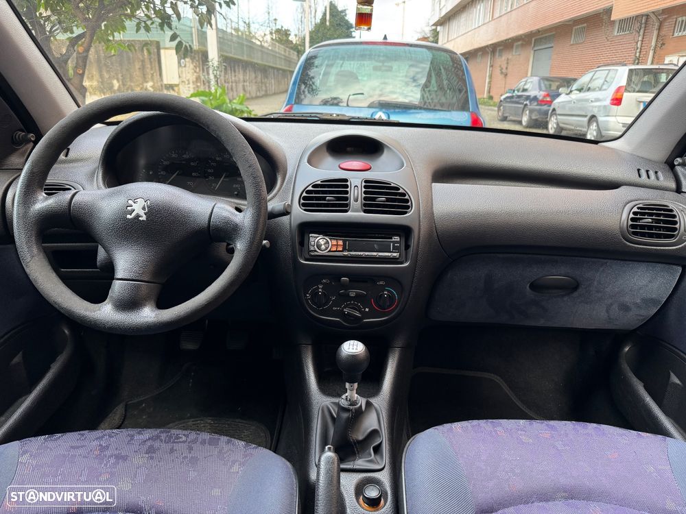 Peugeot 206 1.1 XR - 6