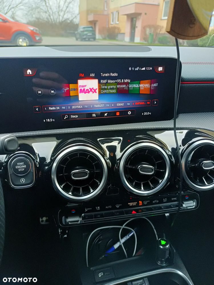 Mercedes-Benz CLA 200 7G-DCT AMG Line - 7