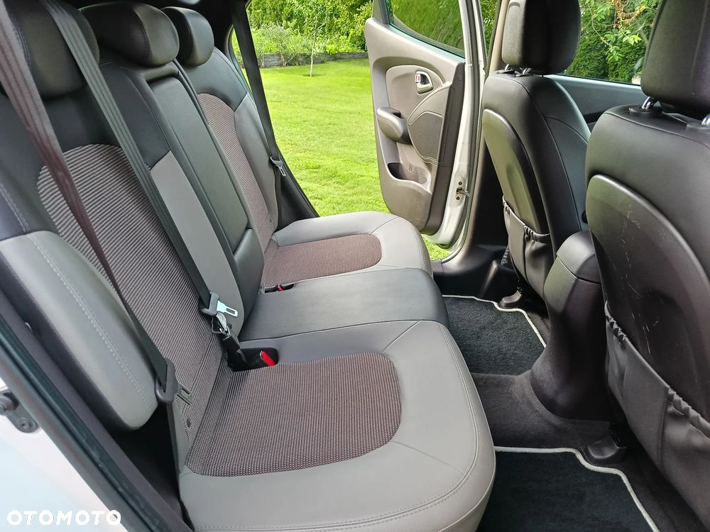 Hyundai ix35 2.0 4WD Premium - 29