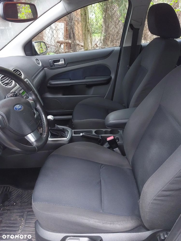 Ford Focus 1.6 Ti-VCT Trend - 10