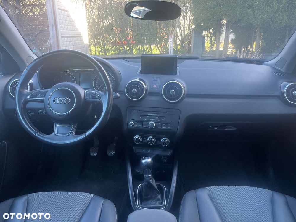 Audi A1 Sportback 1.2 TFSI S line edition - 8