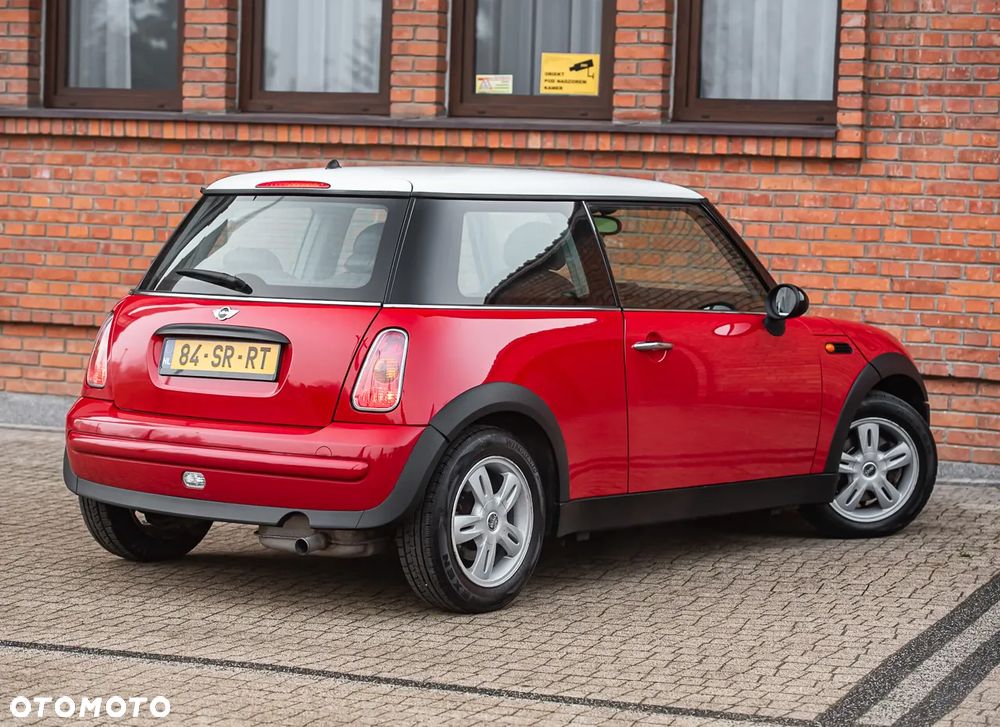 MINI ONE Standard - 7