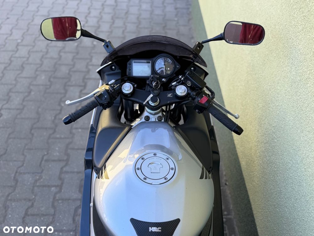 Honda CBR - 36