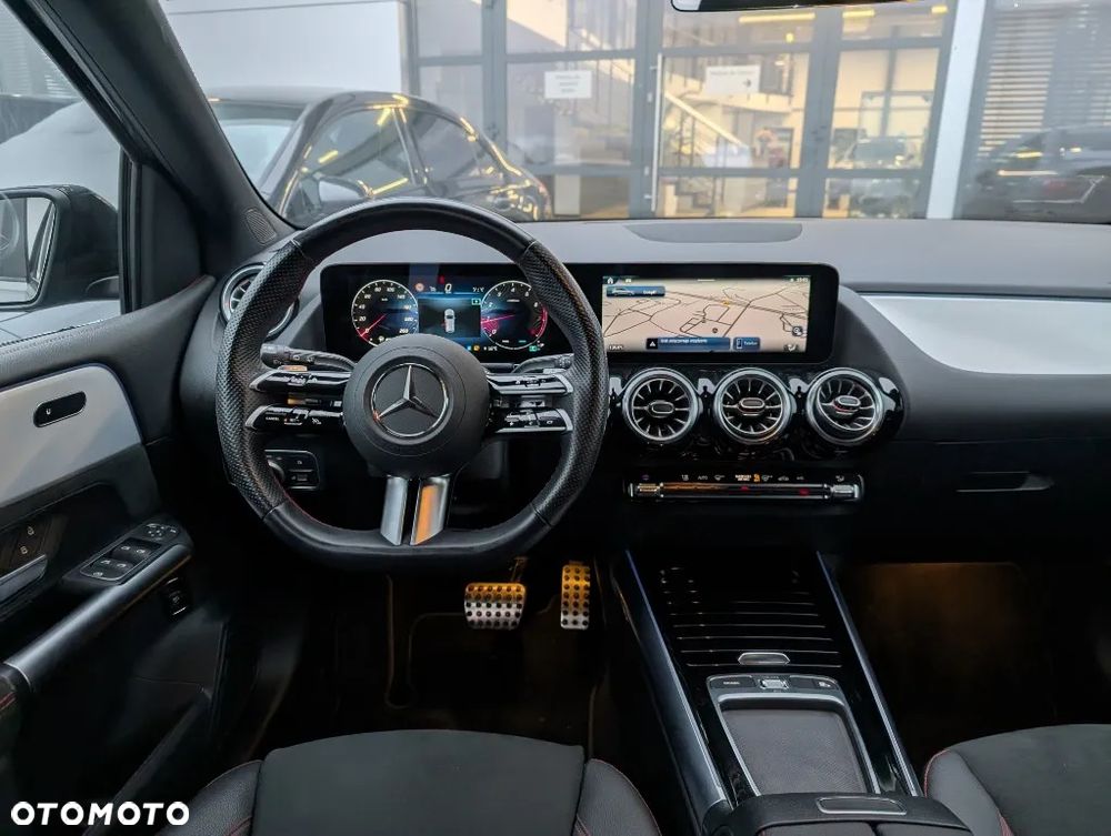 Mercedes-Benz Klasa B 220 4-Matic AMG Line 7G-DCT - 10