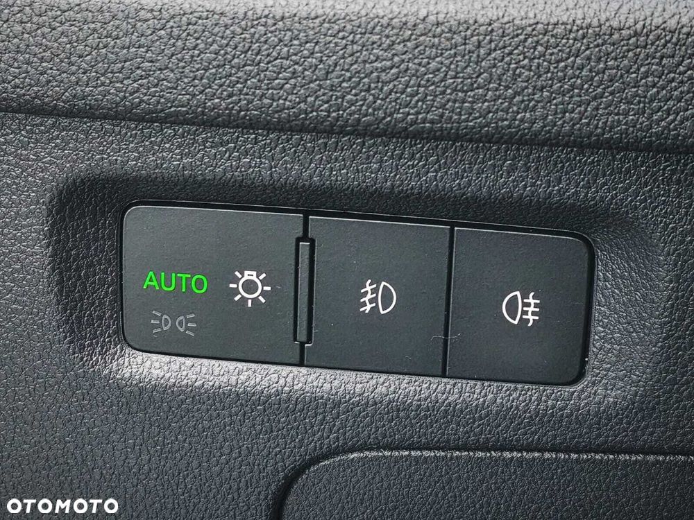 Skoda Octavia 1.5 TSI ACT Ambition - 22