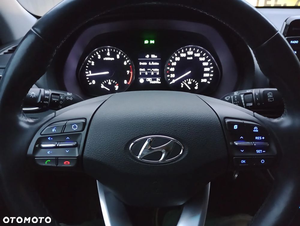 Hyundai i30 1.4 Premiere Comfort - 32