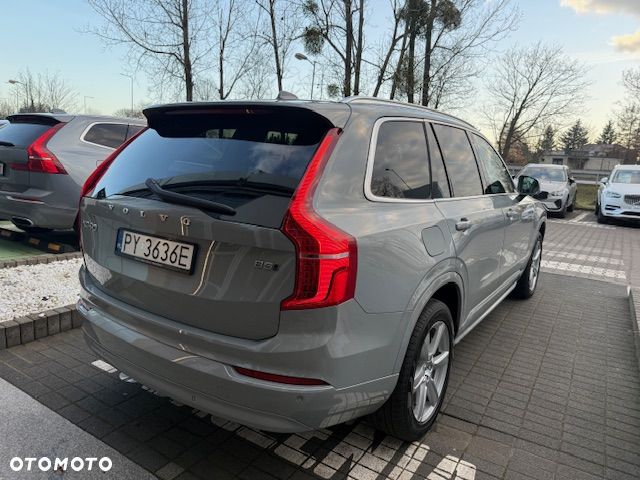 Volvo XC 90 B5 B AWD Core - 18