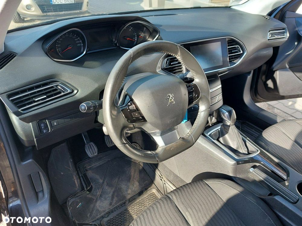 Peugeot 308 - 10