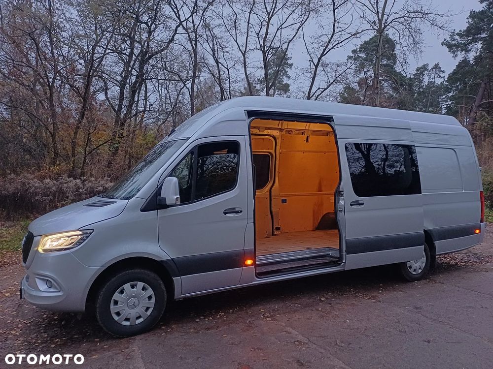 Mercedes-Benz 907 - 13