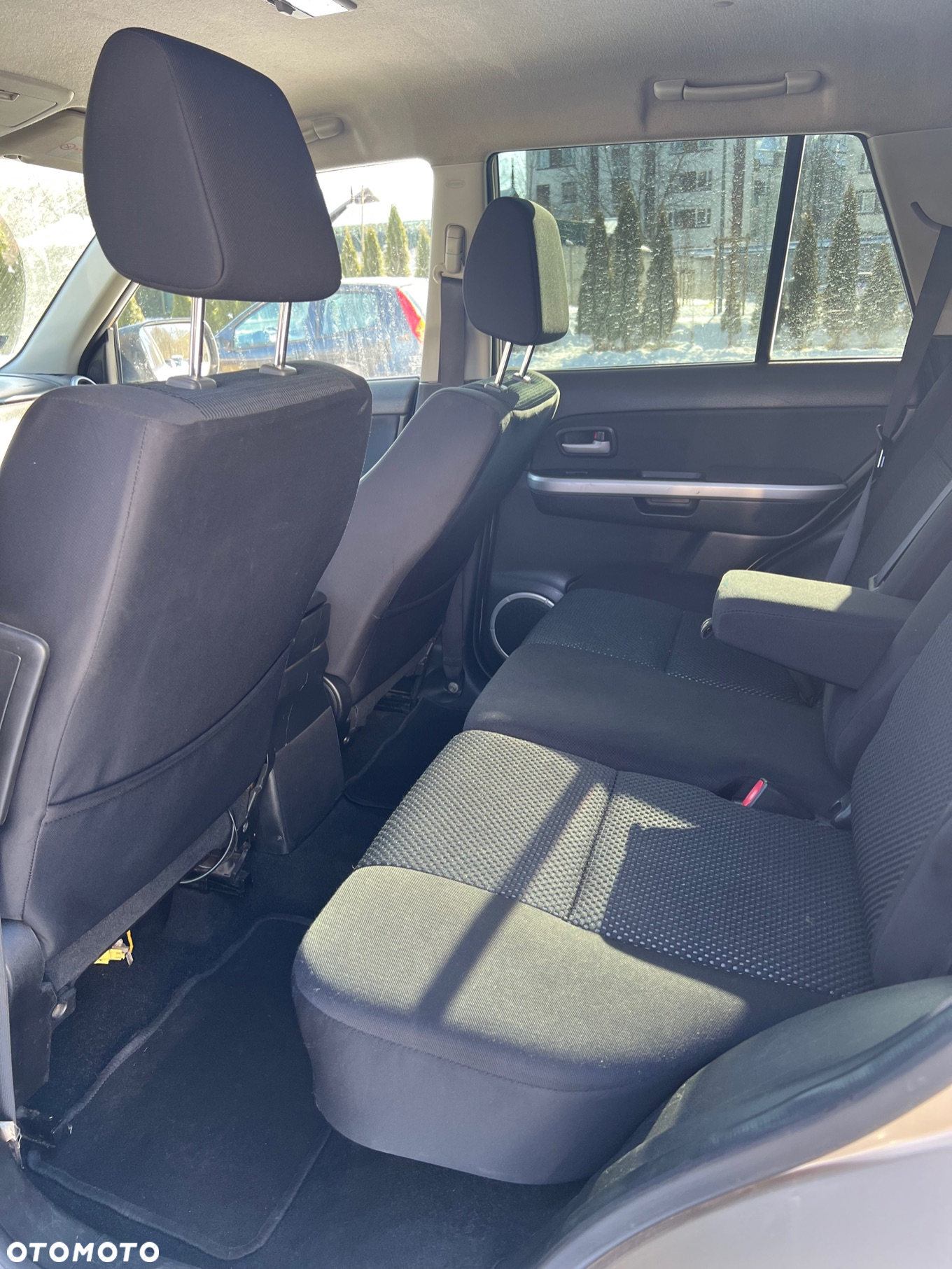 Suzuki Grand Vitara 2.0 - 23