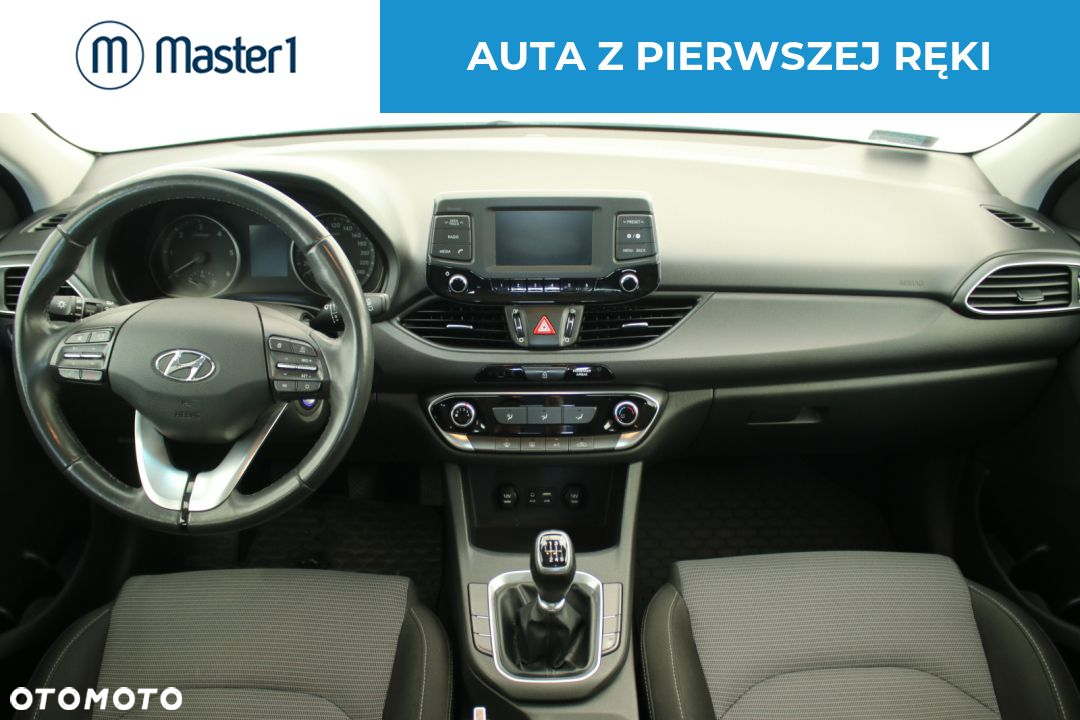 Hyundai i30 1.6 D Classic + - 6