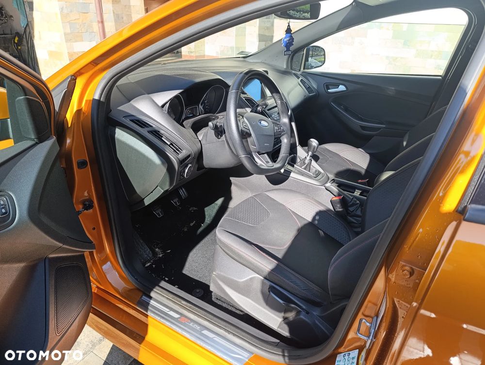 Ford Focus 1.5 EcoBoost ST-Line - 7