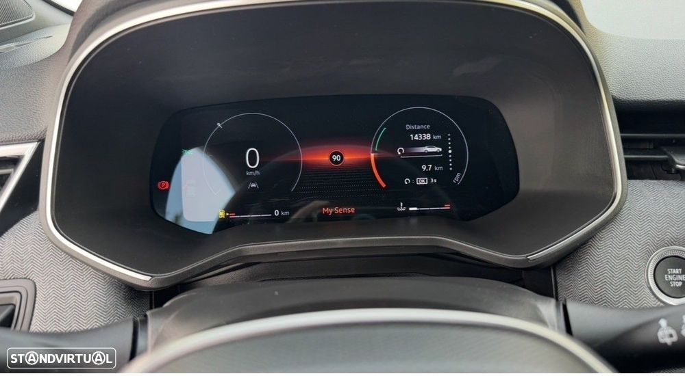 Renault Clio 1.0 TCe Techno Bi-Fuel - 23