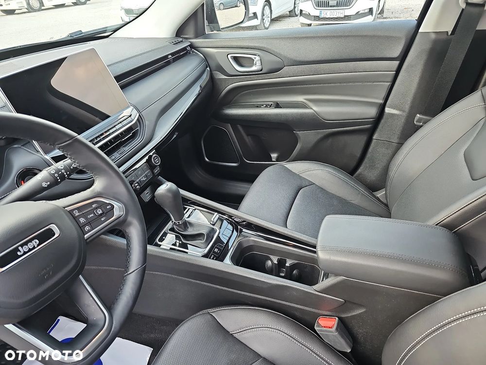 Jeep Compass - 16