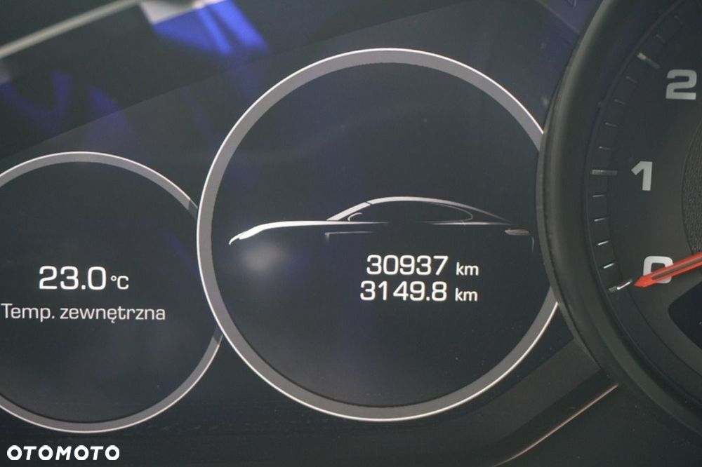 Porsche Panamera 4 - 17