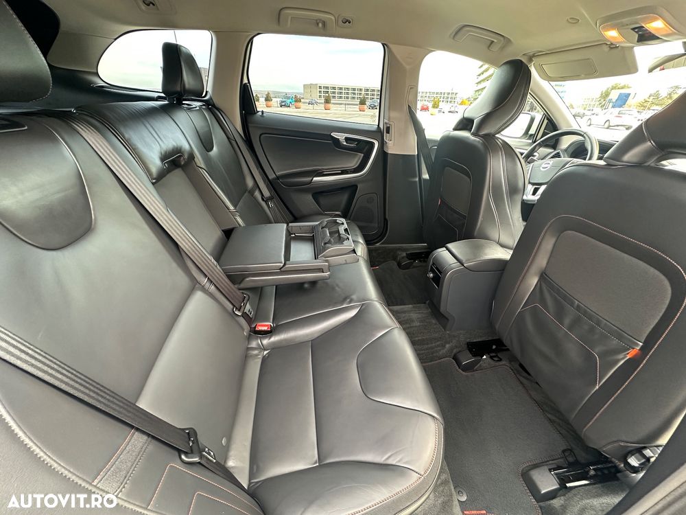 Volvo XC 60 D4 Geartronic Ocean Race - 14