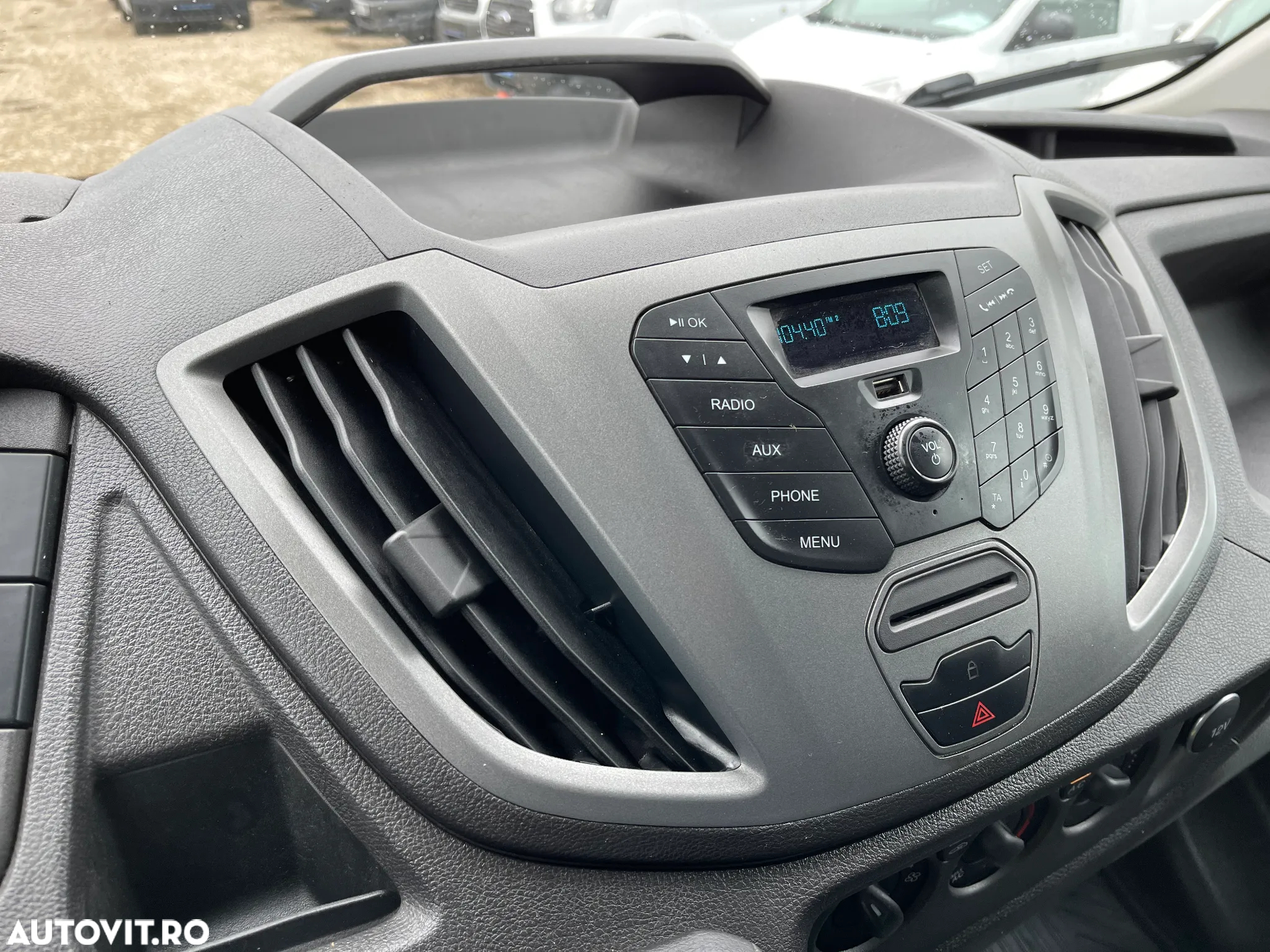 Ford Transit - 11
