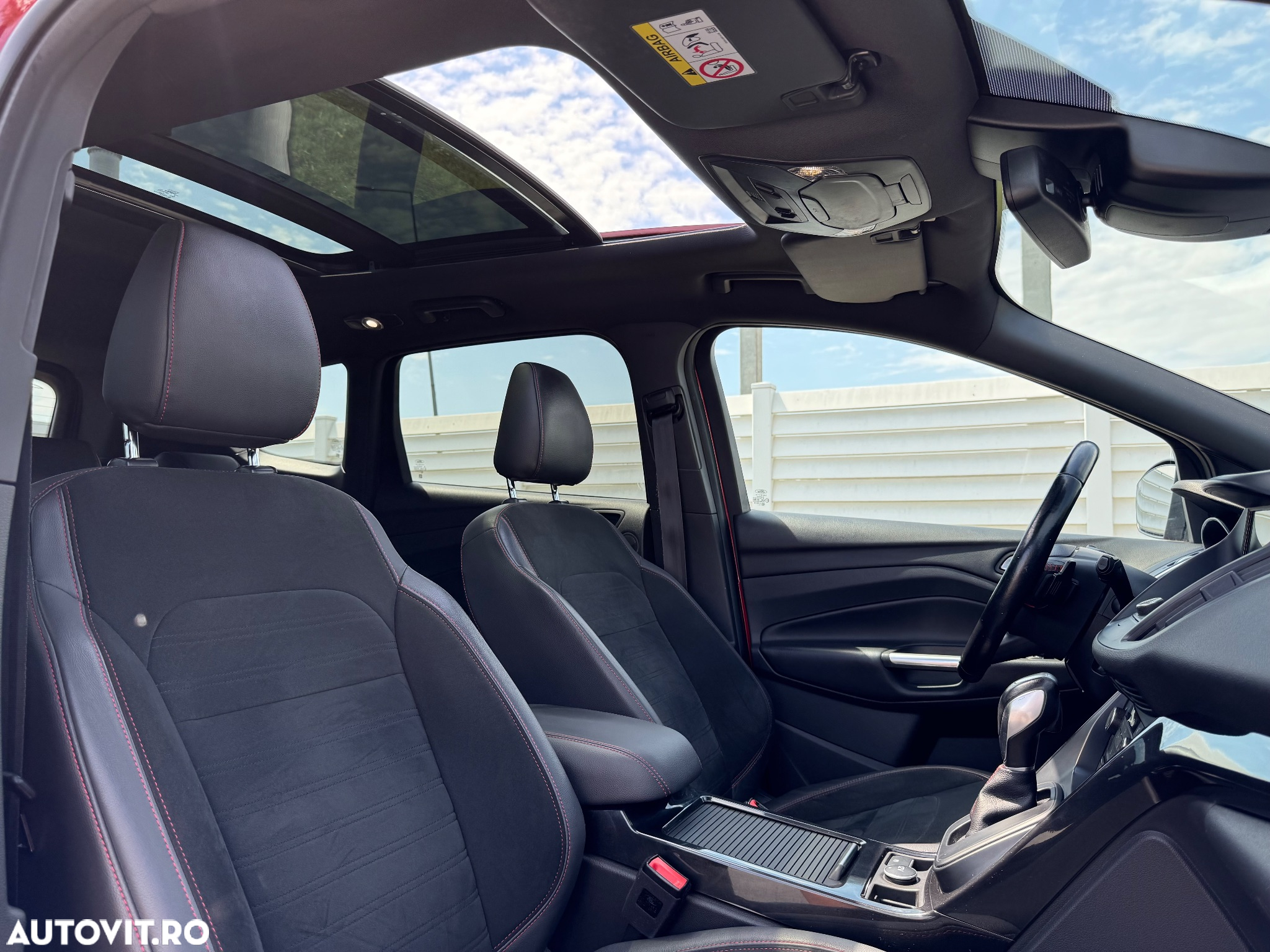 Ford Kuga 2.0 TDCi 4WD Powershift ST-Line - 15