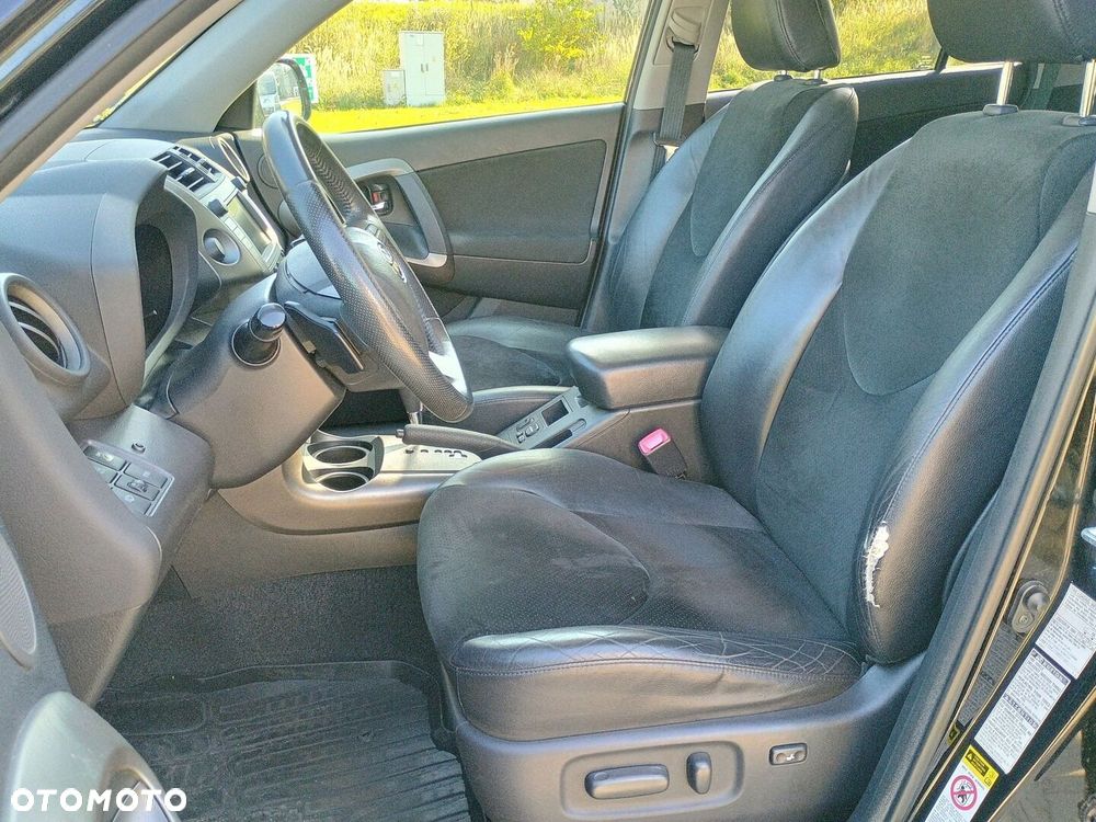 Toyota RAV4 - 17