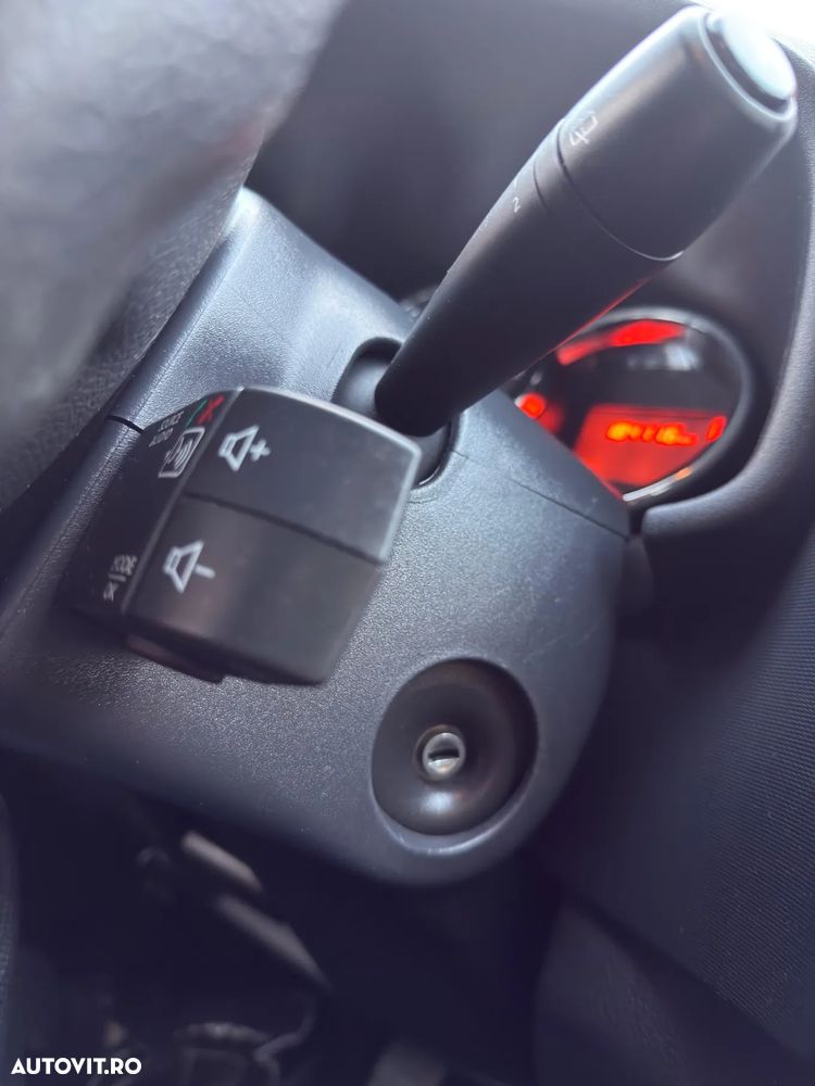 Dacia Sandero dCi 90 (S&S) Comfort - 10