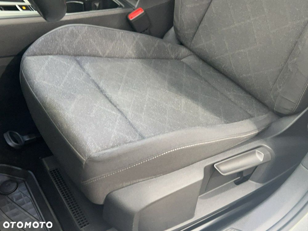 Volkswagen Golf - 18