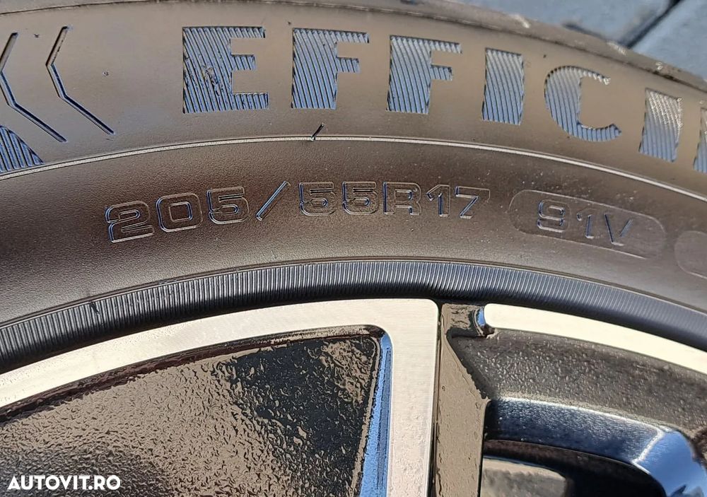 Volkswagen Taigo 1.5 TSI DSG Style - 12