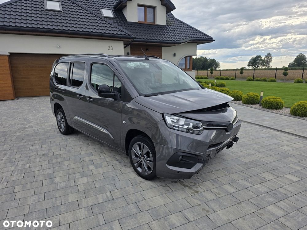 Toyota Proace City Verso Long 1.5 D-4D Family