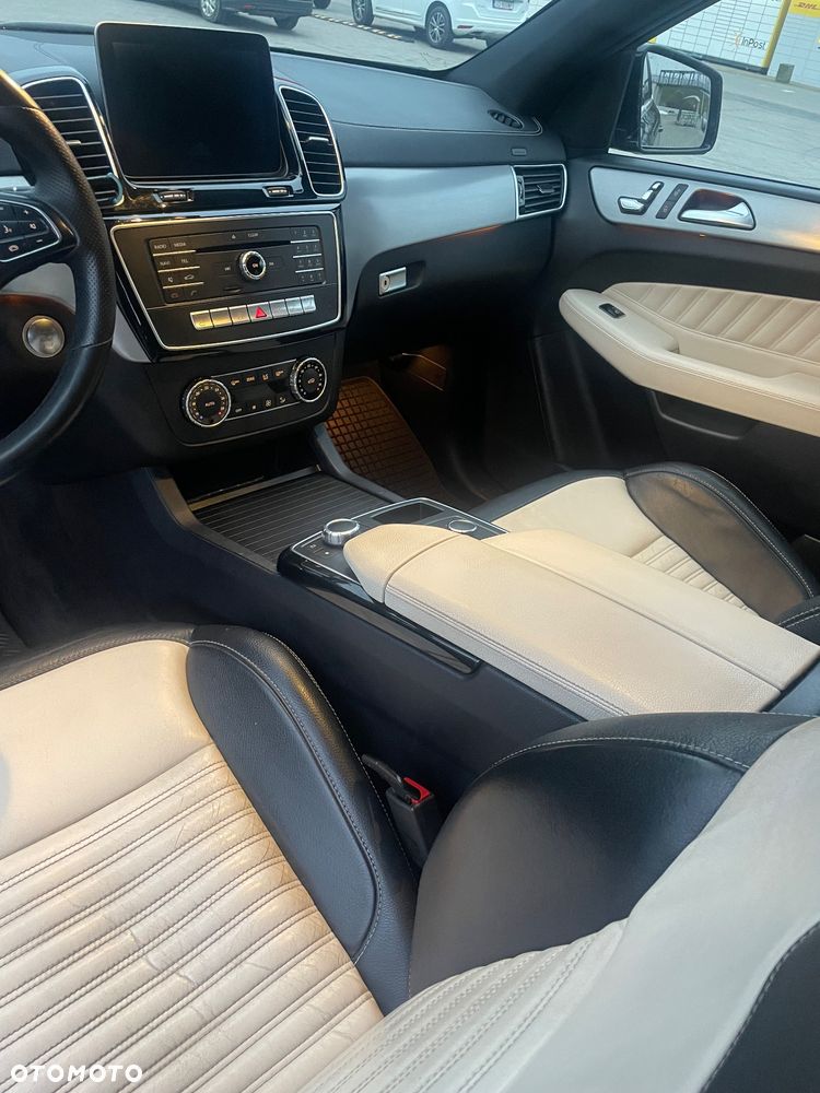 Mercedes-Benz GLE - 20