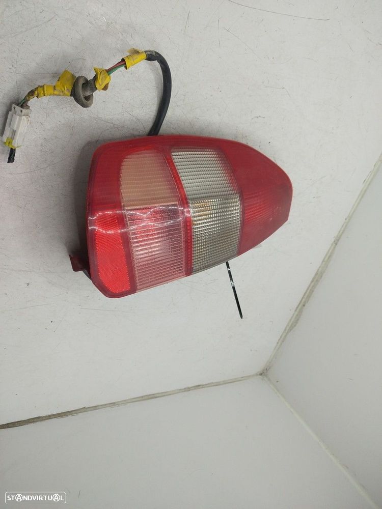 Farolim Stop Esq Mitsubishi Space Star Veículo Multiuso (Dg_A) - 2