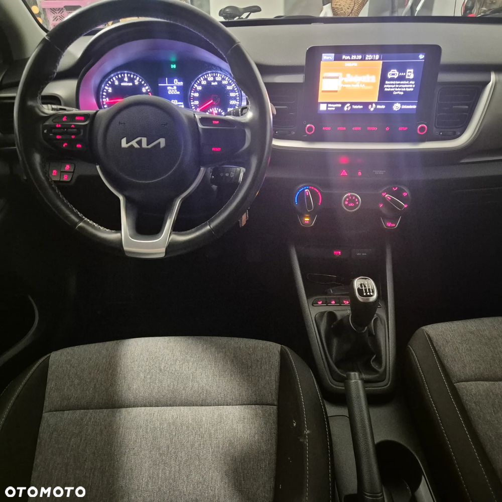 Kia Stonic - 11
