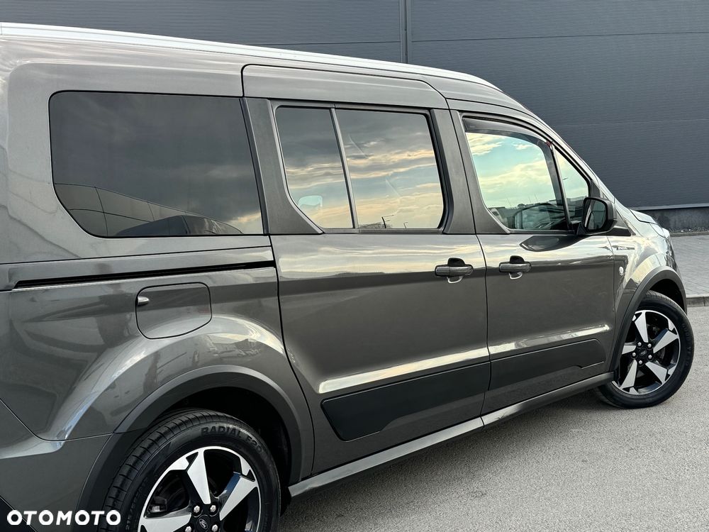 Ford Tourneo Connect Grand - 18