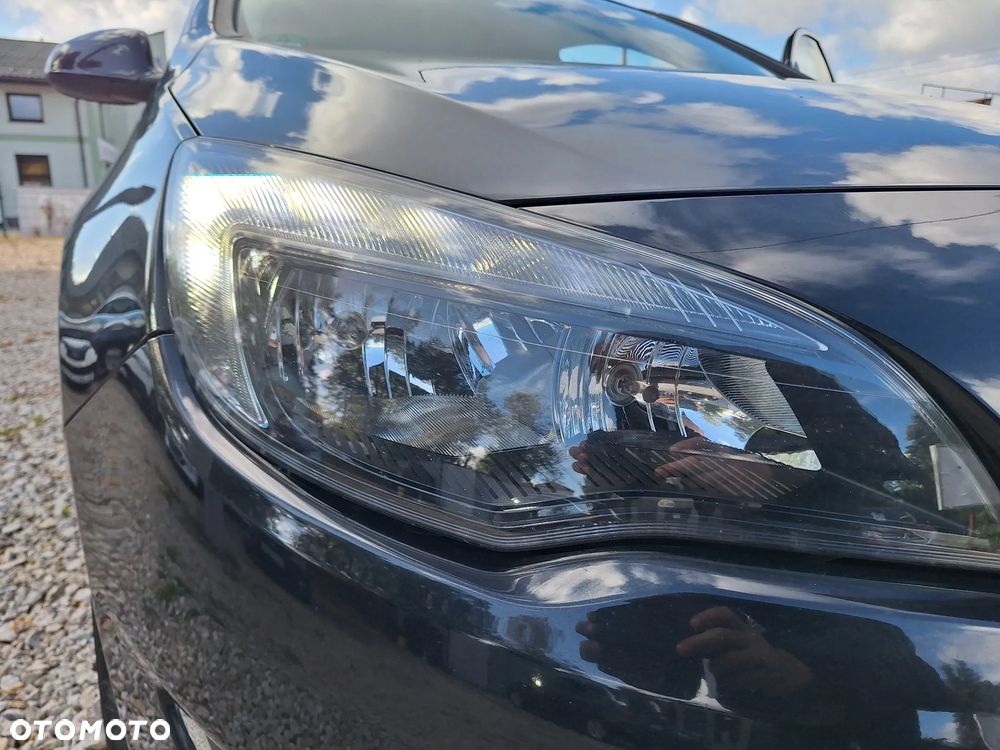 Opel Astra 1.6 Turbo Sport - 12