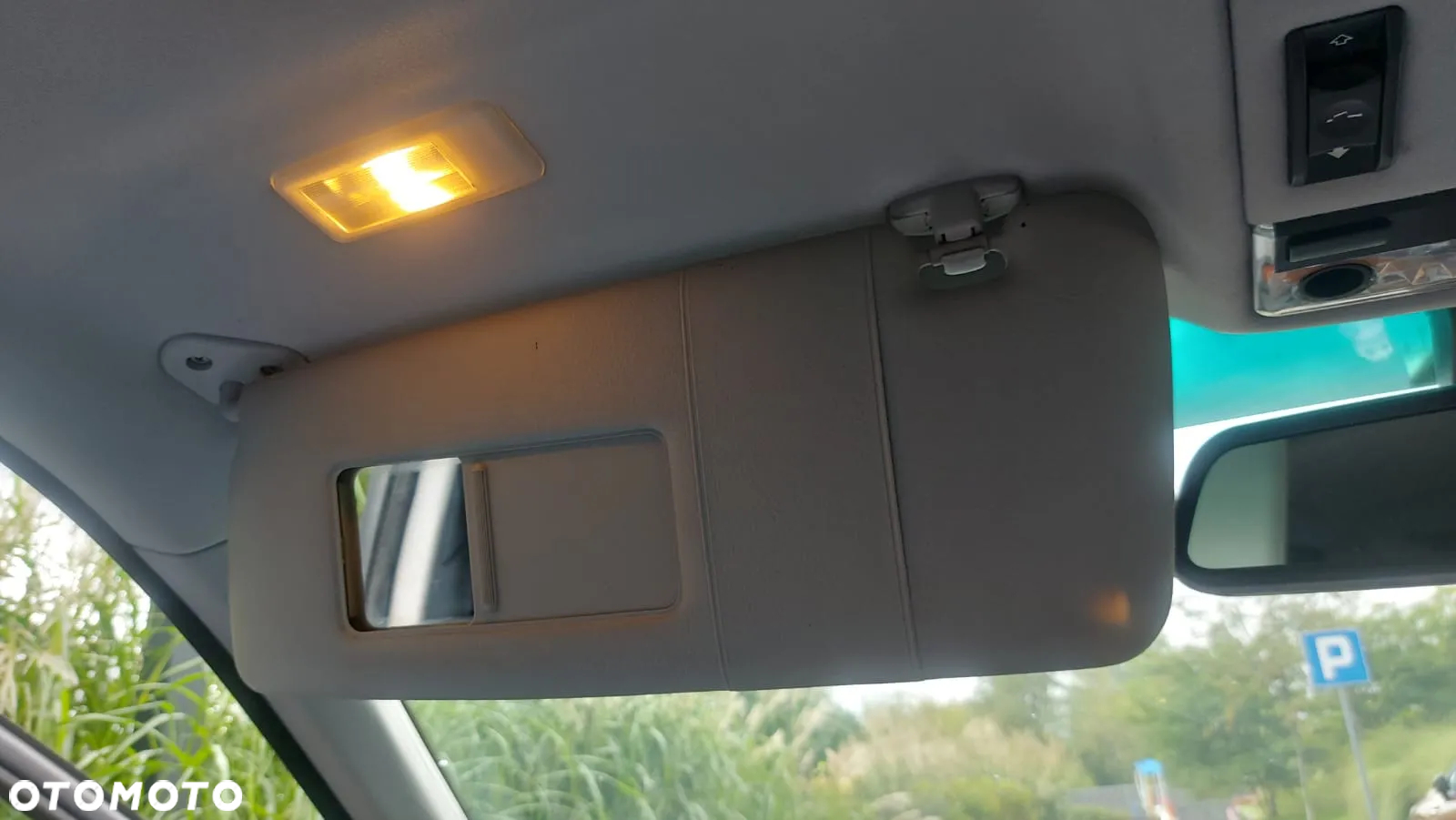 BMW Seria 3 320i Touring - 33