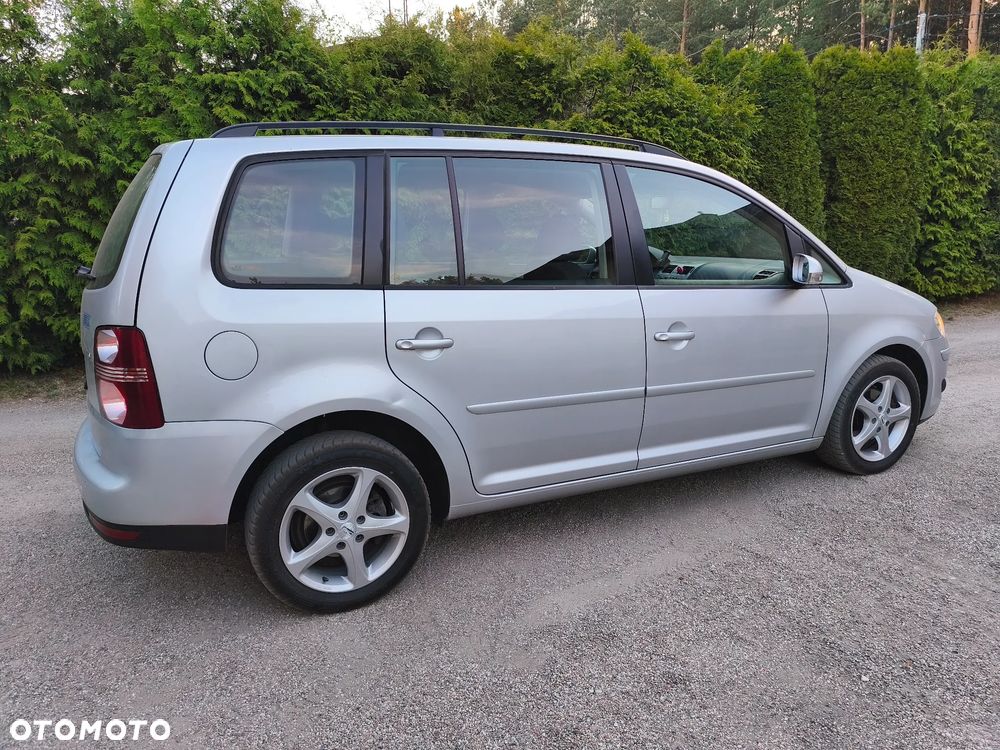 Volkswagen Touran 1.9 TDI DPF Trendline - 11