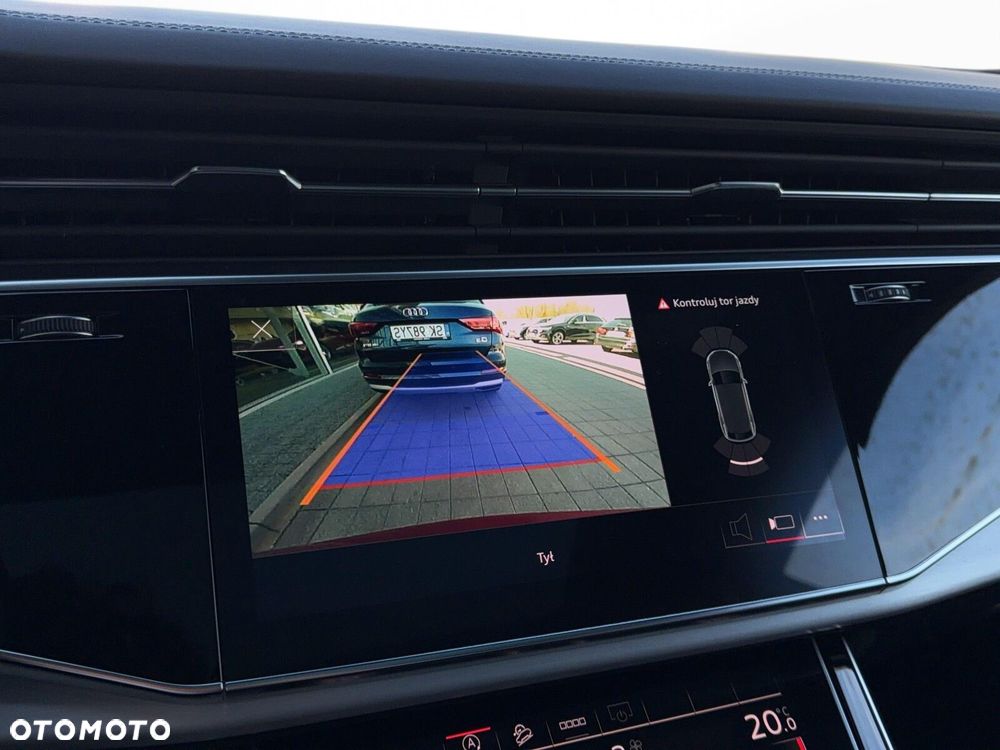 Audi SQ8 - 32